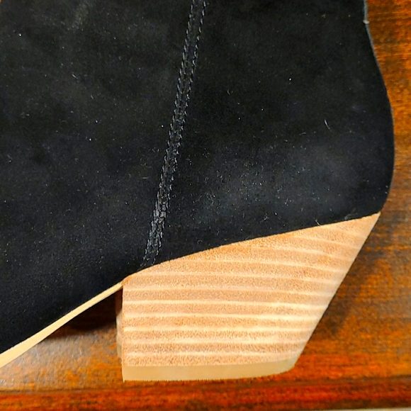 Dolce Vita Black Booties, Size 8.5 - Picture 2 of 3